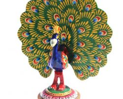 Metal peacock showpiece