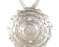 Shriyantra pendant silver shriyantra locket silver