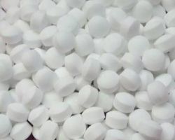 kapoor ki goliyan  Naphthalene balls 500gm