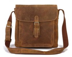 Camel leather bag hunt