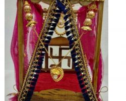 Laddu gopal bed decorative with curtains wooden bed with mattress decorative wooden bed for laddu gopal red
