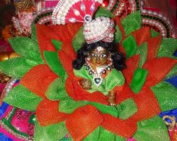 Poshak laddu gopal - 3 and 4 no.