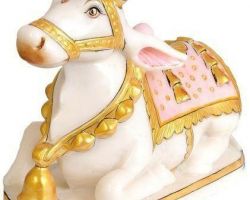 Marble nandi vahan statue white marble painted  nandi 5 inches
