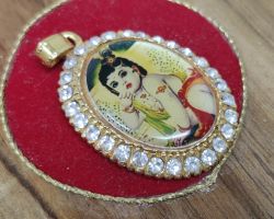 Kanha locket glass framed with zerkin bal krishna locket