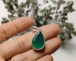 Emerald Silver pendant pear shape Emerald Locket in silver