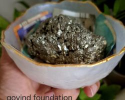 Selenite Money Bowl with pyrite Cluster Big size Selenite Bowl