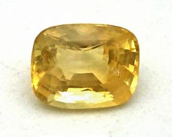Yellow Sapphire pukhraj  6.25 ct