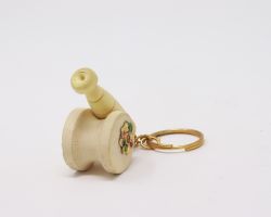 Keyring wooden keyring