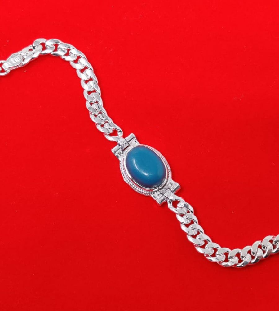 Details 79+ salman khan bracelet pic super hot in.duhocakina